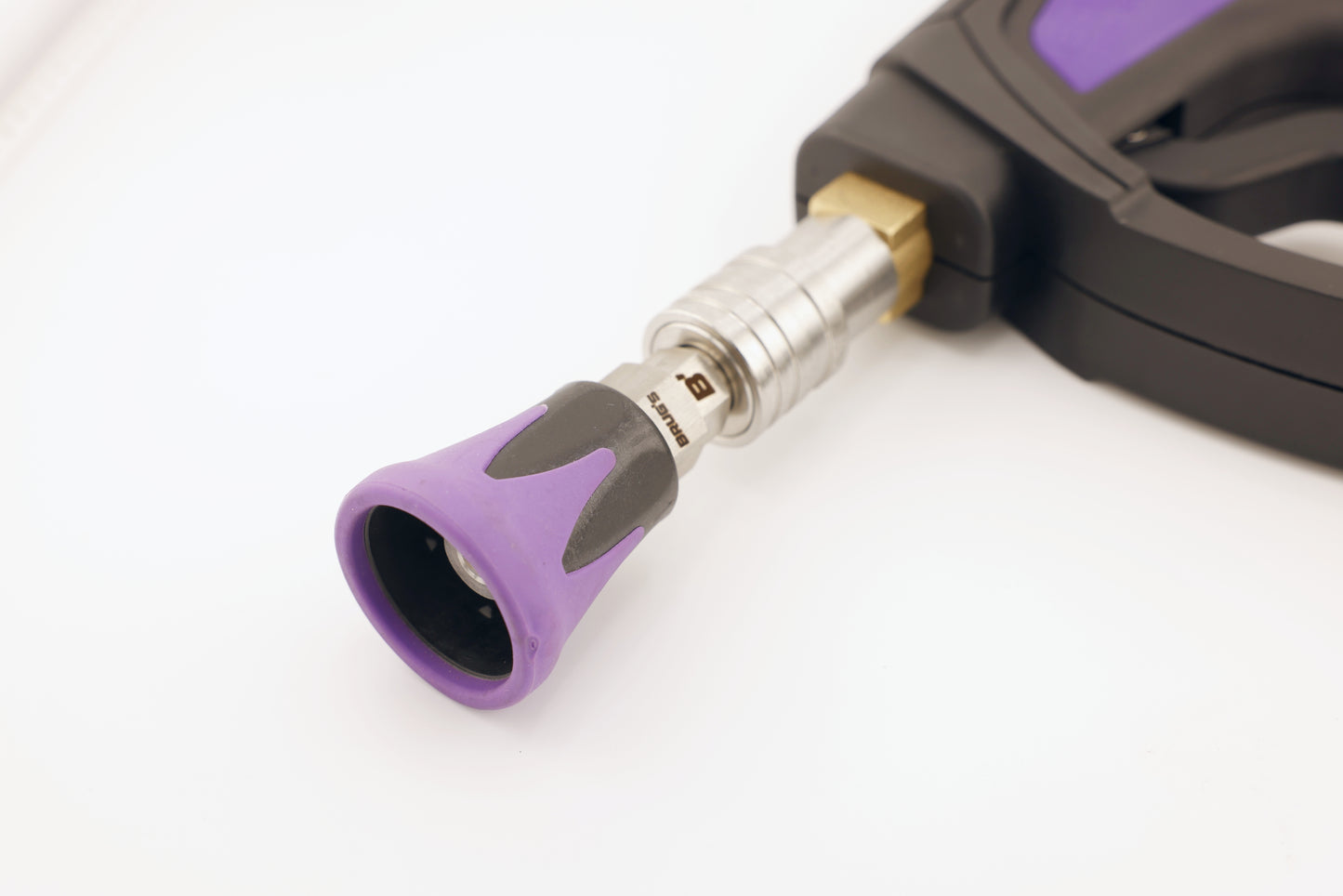 Brug's SoftGuard Rinsing Nozzle | Rubber Guarded Edges, High Flow Nozzle | 15° / 40°  Black and Purple (Nozzle Only)